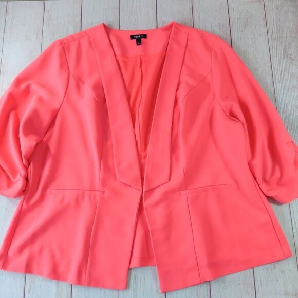 Torrid Ruched Sleeve Blazer sz 4 - Picture 5 of 10